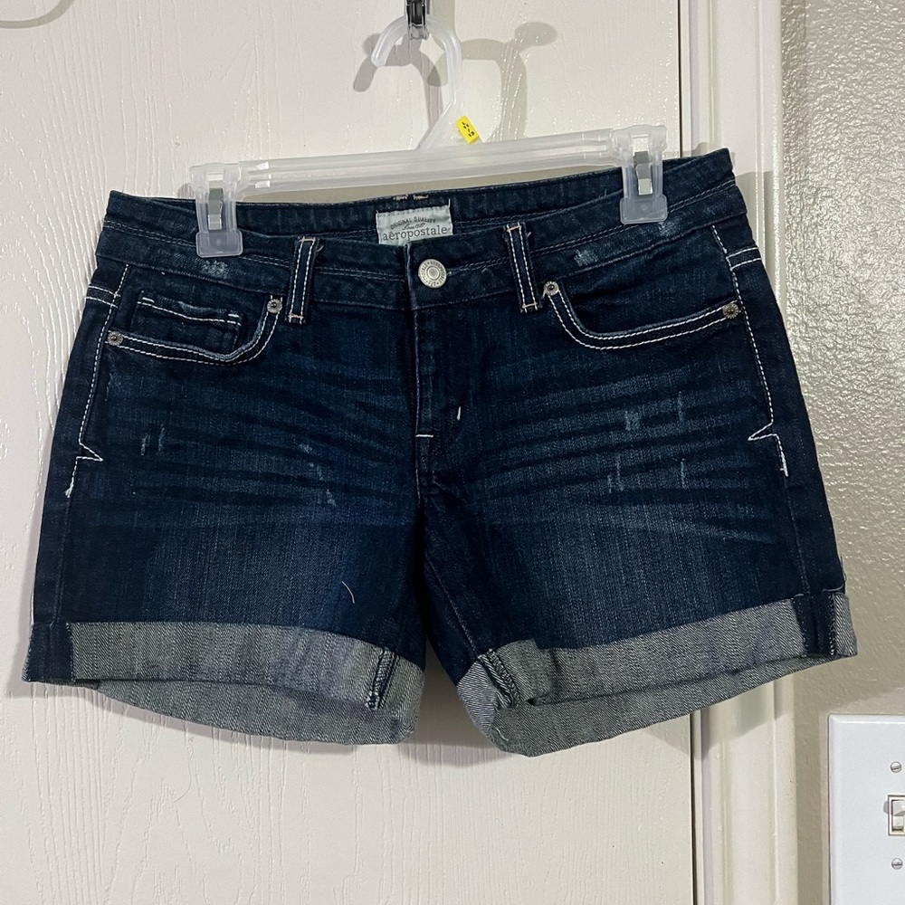 Ladies Aeropostale dark denim shorts. Sz-3/4